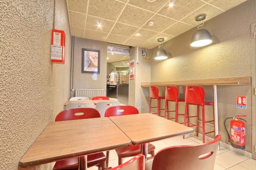 Food and beverages, Campanile Paris Ouest - Boulogne in Boulogne-Billancourt