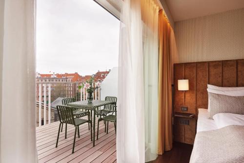WIDE Hotel - image 11