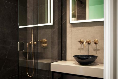 WIDE Hotel - image 12