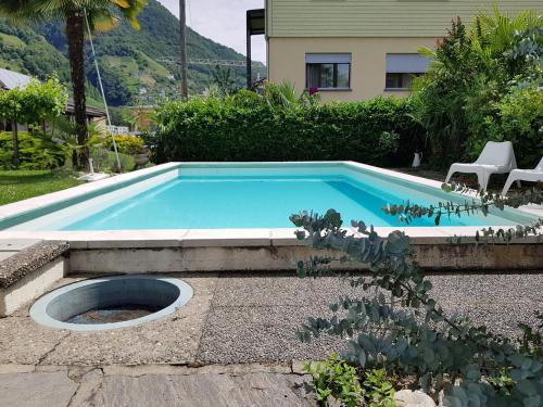 Swimming pool, Garni Elisabetta in Gordola