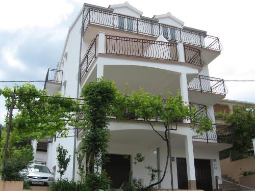 Three-Bedroom Apartment with Sea View