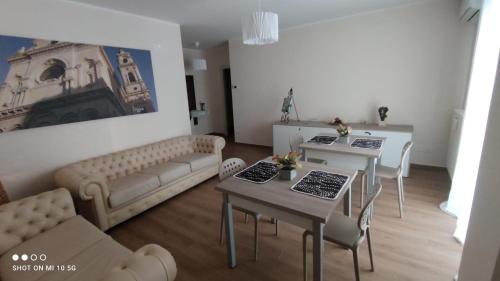 Casa in Fiera, Foggia (Foto 10)