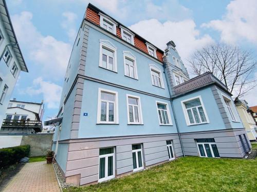 Schiller, wenige Schritte zum Strand 123m von Kurhausstraße entfernt