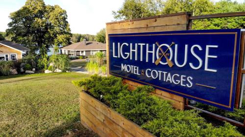 Dotări, Lighthouse Motel and Cottages in Bridgewater (NS)