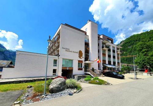 Das Hotel Sherlock Holmes, Meiringen bei Historisches Alpinhotel Grimsel Hospiz