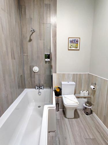 The Swan Hotel - image 4