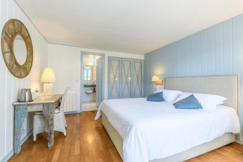 2 twin beds