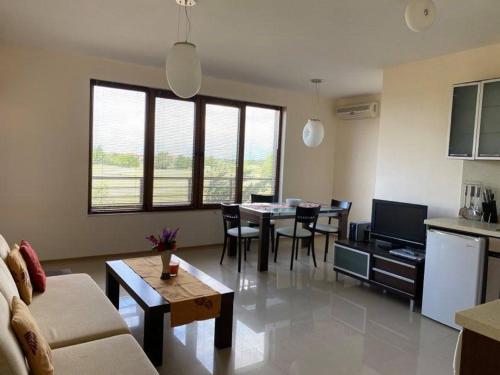 Lighthouse golf resort private apartment Sunrise, Balchik