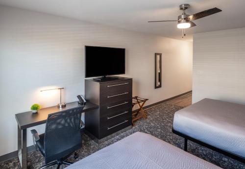 stayAPT Suites Alexandria-Fort Belvoir