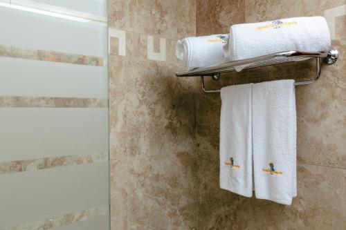 Superior Double or Twin Room with Sea View and Spa Access image 6