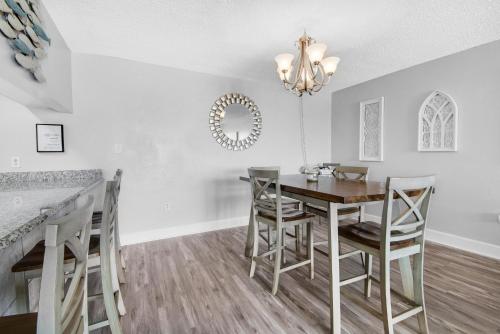 Moondrifter 605 by RealJoy Vacations - image 7