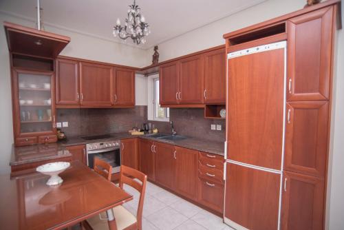 LUXURIOYS HOME IN LEFKADA CITY