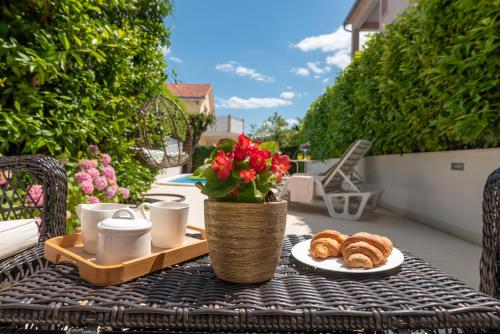 Apartments Orlic