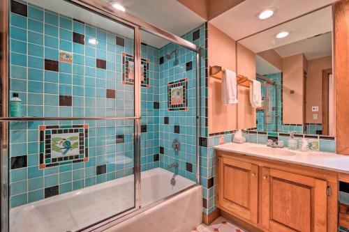 Luxe Plymouth Chalet with Indoor Pool and 3 Decks - image 13