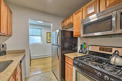 Central & Contemporary NJ Condo: Steps to Shore! in Asbury Park (NJ)
