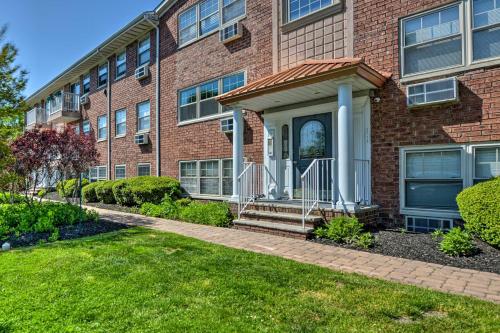 Central & Contemporary NJ Condo: Steps to Shore! in Asbury Park (NJ)