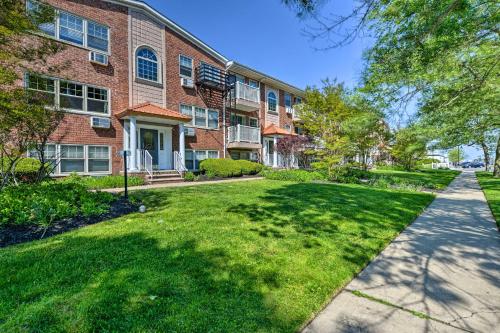 Central & Contemporary NJ Condo: Steps to Shore! in Asbury Park (NJ)