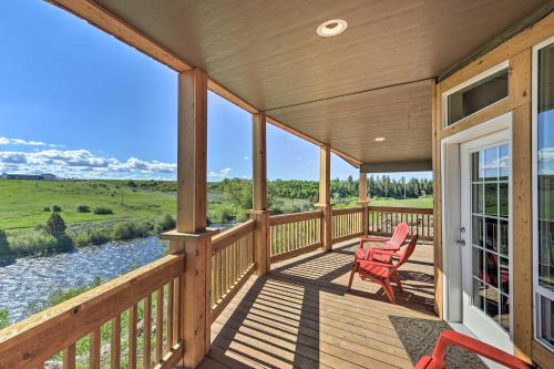 Griffel River Ranch with Views - An Anglers Dream!