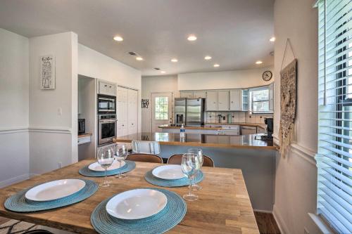 Gingerland Ranch in Del Valle Game Room and Porch in Del Valle, USA