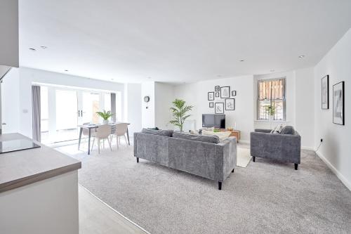 Modern 2 Bedroom Apartment In Preston