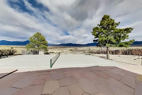 Mountain-View Casita - Tennis & Walking Labyrinth cottage - image 2