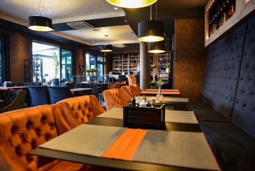 餐廳, Hotel Meduza in 塞尼