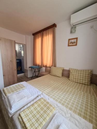 Guest Rooms Kostovi 5