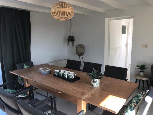 Iekārtas, Huisje op den Diek in Sint Kruis