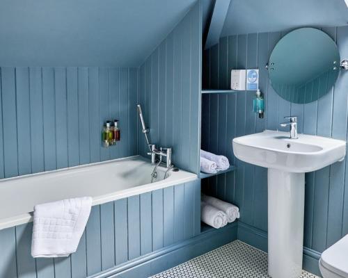 Townhouse Exeter - image 11