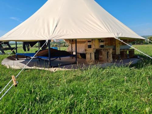 Away With The Clouds Glamping gîte à louer De Lank River