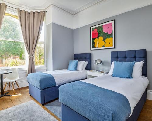 Townhouse Exeter - image 4