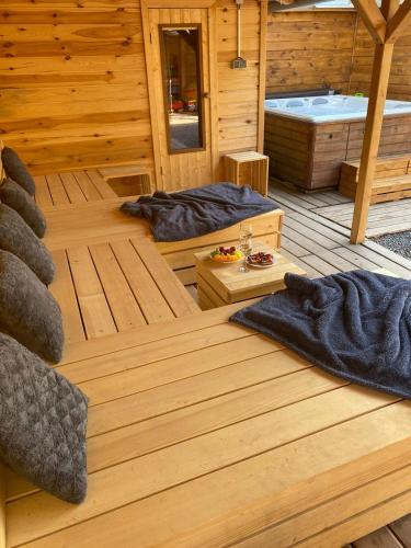 UBYTOVÁNÍ S WELLNESS (UBYTOVANI S WELLNESS) in Svitavy