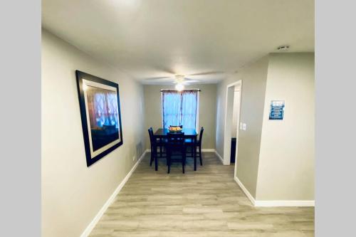 King Bed, Pet Friendly Unit in Denver - Unit 7386