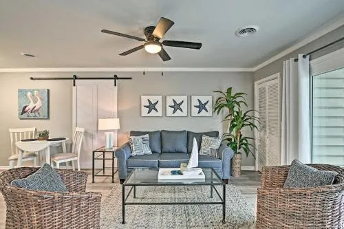 Couple’s Retreat w/ Balcony in Surfside Beach! photo 2