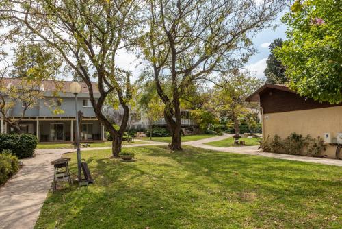 Kert, Holiday Village Kibbutz Mizra in Mizra