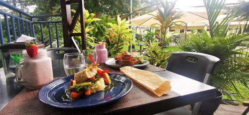 Restaurant, Hotel Monte Real in La Fortuna