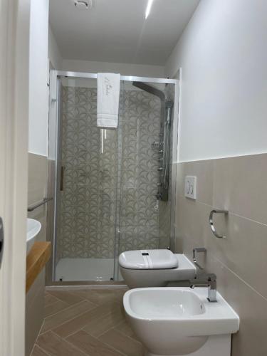 Suite with Balcony image 10