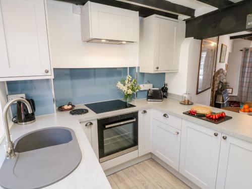 Crooked Cottage in Kirkbymoorside