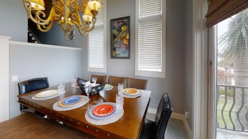Front Beach House - image 6