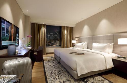 Makati Diamond Residences, Manila (Foto 6)