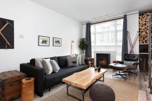 Prime location, Ski in/out Whistler condo