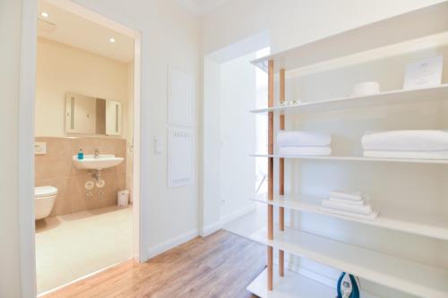 Osteiner Hof by The Apartment Suite - image 11