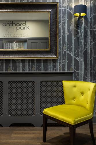 The Orchard Park Hotel - image 10