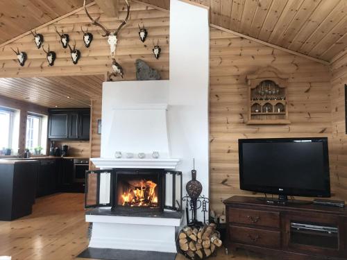 Storemyr by Norgesbooking - cabin with amazing view in Myro
