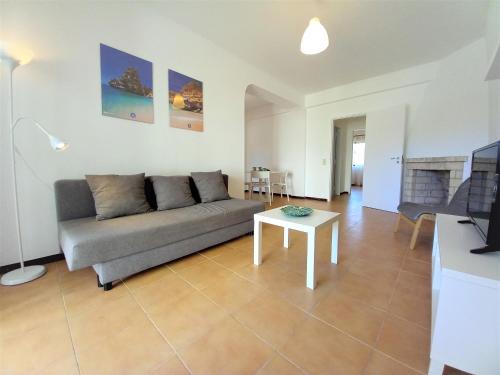 Apartment with Pool View  image 10