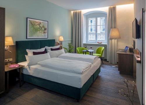 1 queen bed