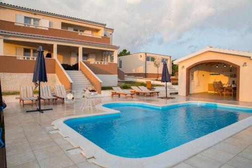 Villa Afrodita - Accommodation - Lećevica