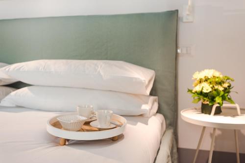 Deluxe Room image 3