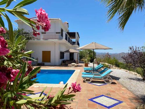  Villa Azar, Unterkunft in Canillas de Aceituno