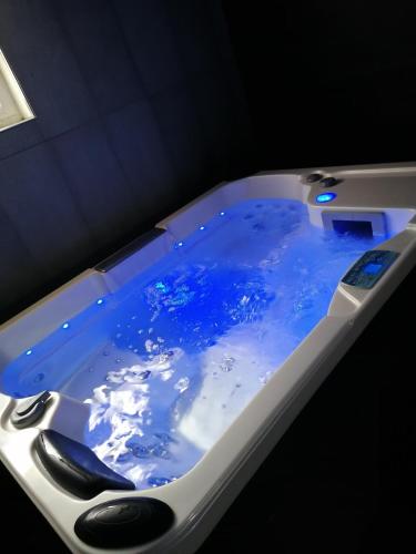 Chambre privé chez Chris (Chambre prive chez Chris) in วีแลร์ เซอเมิส